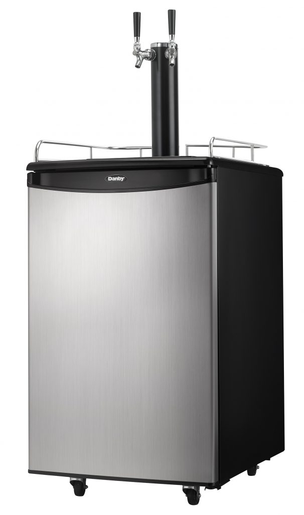 Dkc054a1bsl2db Danby 5 4 Cu Ft Dual Tap Kegerator En Us